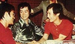 陈惠敏爆料拿枪打仗视频,揭秘幕后真相